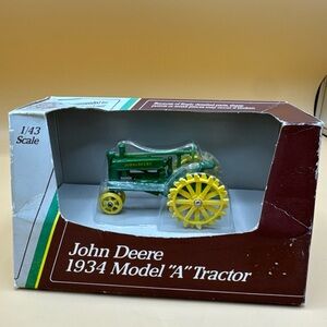 ERTL John Deere 1934 Model "A" Tractor 5598 Die Cast 1/43 Scale Bad Box